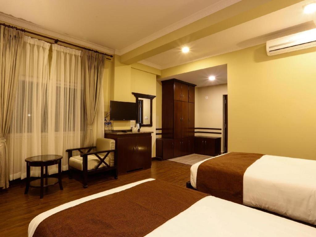 Da Yatra Courtyard Hotel & Resort Pokhara Exterior foto